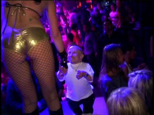 Маленький гигант инициировал секс-скандал в Голливуде