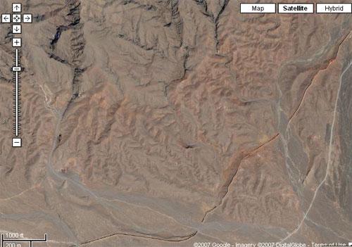 "Суперзабор" империи дал трещину