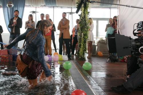 Алексей Чумаков предложил жене помыться в бассейне