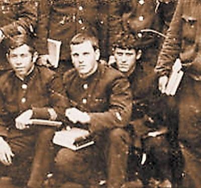 10 пилотов, намеренно разбивших самолеты