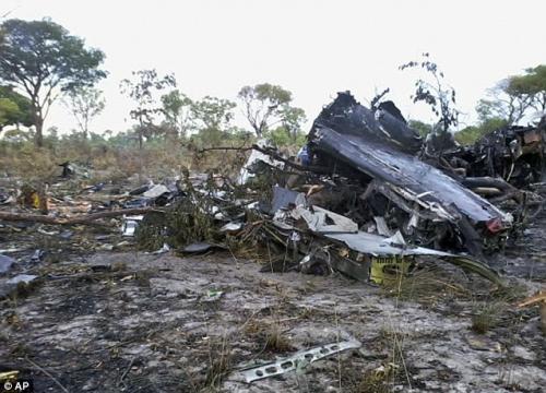 10 пилотов, намеренно разбивших самолеты