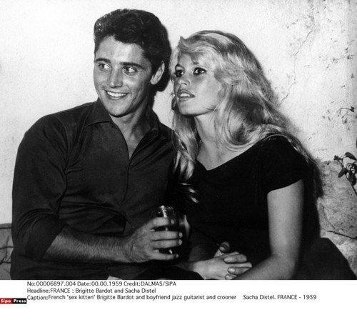 Редчайшие фото юных знаменитостей.Ч.5