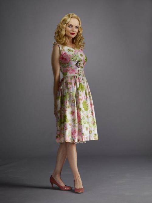 20 звезд с внушительной грудью