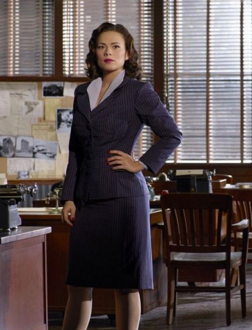 20 звезд с внушительной грудью