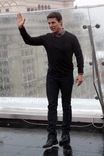 Том Круз приехал в Москву с женой