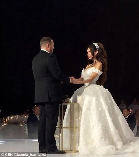 Самарский олигарх потратил миллионы на пышную свадьбу с моделью