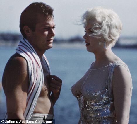 Опубликованы неизвестные снимки Мэрилин Монро