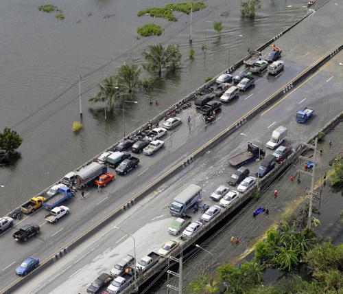 Бангкок на грани полного затопления