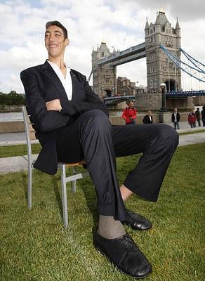 Турок  признан самым высоким человеком в мире