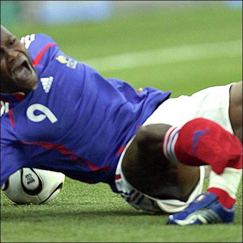 Самые кошмарные футбольные травмы