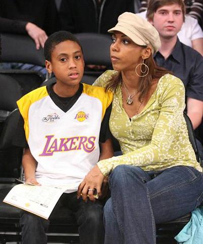 Дети звезд с синдромом Дауна и аутизмом