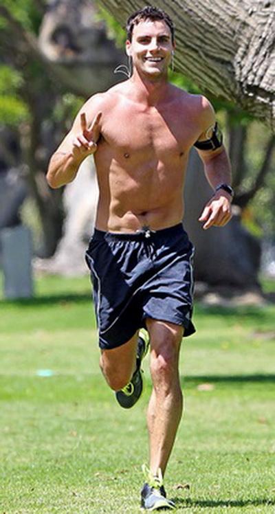 Звездные мужчины без рубашек