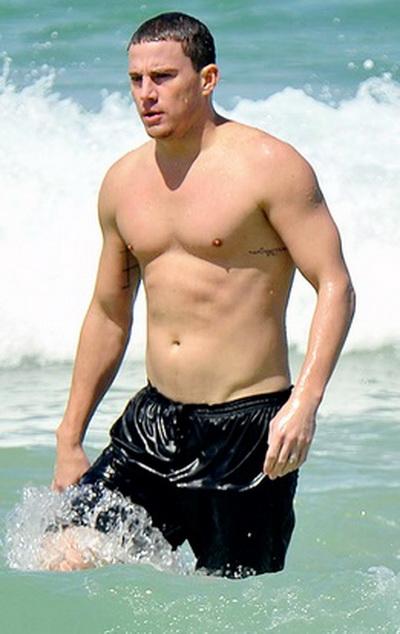 Звездные мужчины без рубашек