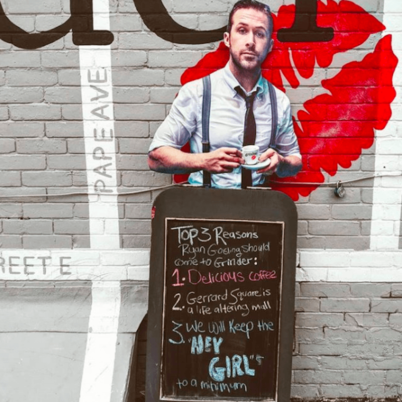Владелице кафе в Торонто удалось заманить Райана Гослинга на чашечку кофе