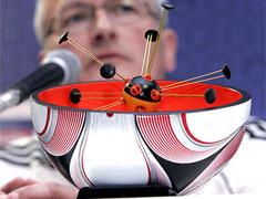 ФИФА представила мяч «с извилинами»