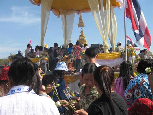 Тайцы празднуют Новый год