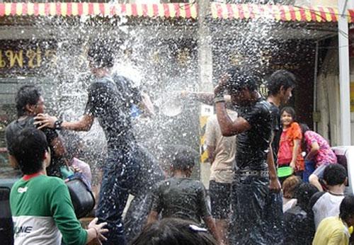 Тайцы празднуют Новый год