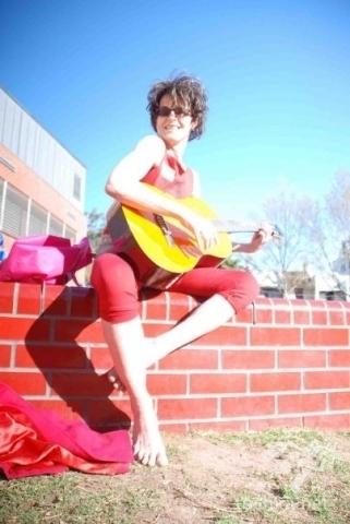 Власти Австралии лишили бесполого человека его статуса