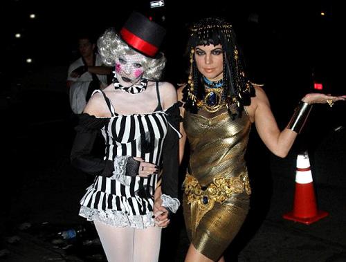 Самые сексуальные костюмы на Хеллоуин