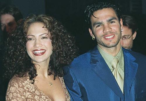 Дженнифер Лопес — 47 лет: эволюция красоты секс-символа