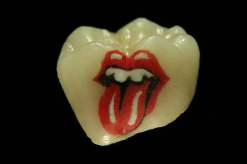 Тату на зубах — для детей и взрослых