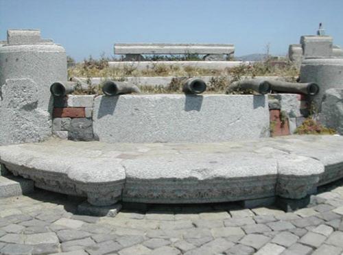 Береговой орган играет морской саундтрек