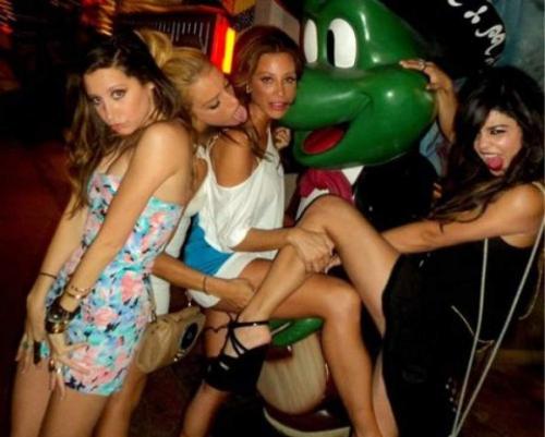 Как отрываются звезды на частных вечеринках и дискотеках