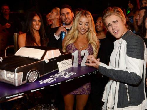 Как отрываются звезды на частных вечеринках и дискотеках