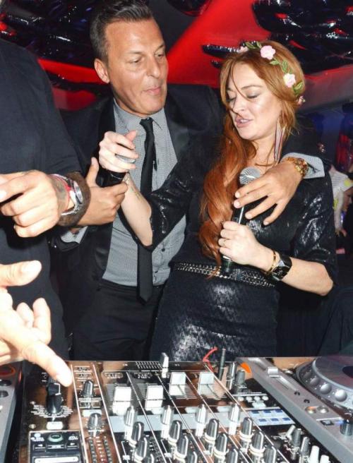 Как отрываются звезды на частных вечеринках и дискотеках