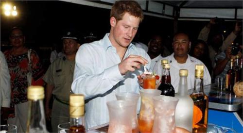 Как отрываются звезды на частных вечеринках и дискотеках