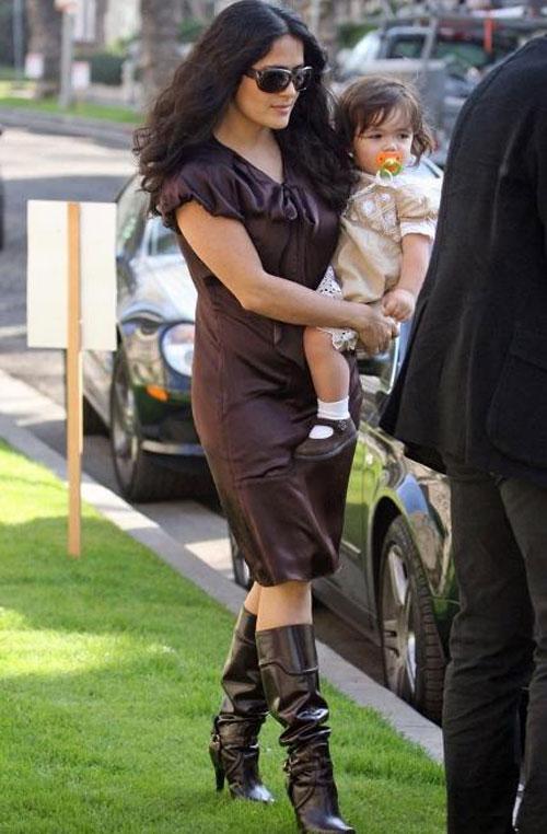 Миллиардер забаловал 18-месячную дочь