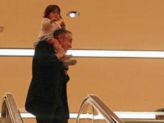 Миллиардер забаловал 18-месячную дочь