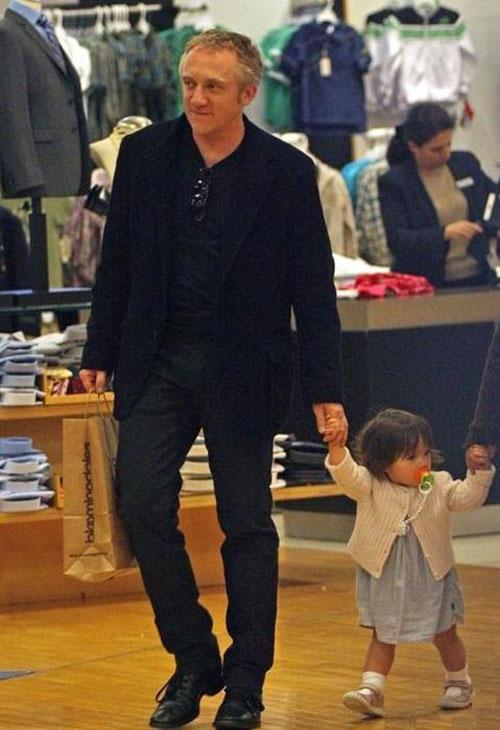 Миллиардер забаловал 18-месячную дочь