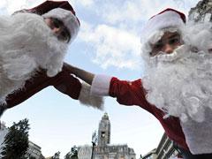 Санта-Клаусы забегали по Европе