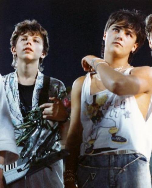 Знаменитости, которые росли сиротами