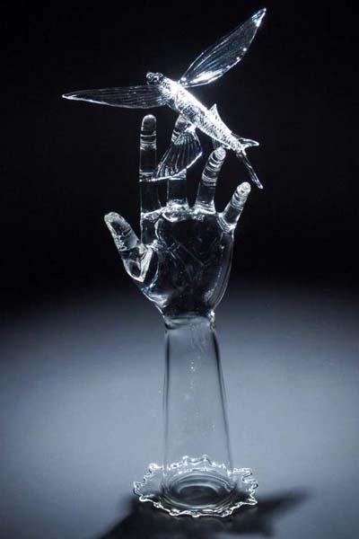 Удивительные стеклянные скульптуры Роберта Микельсена