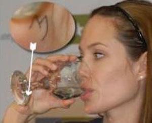 Уродливые татуировки звезд: чем хуже, тем лучше