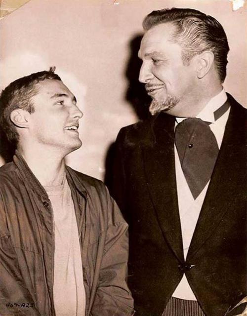 Редкие фотографии со съемочных площадок	знаменитых фильмов