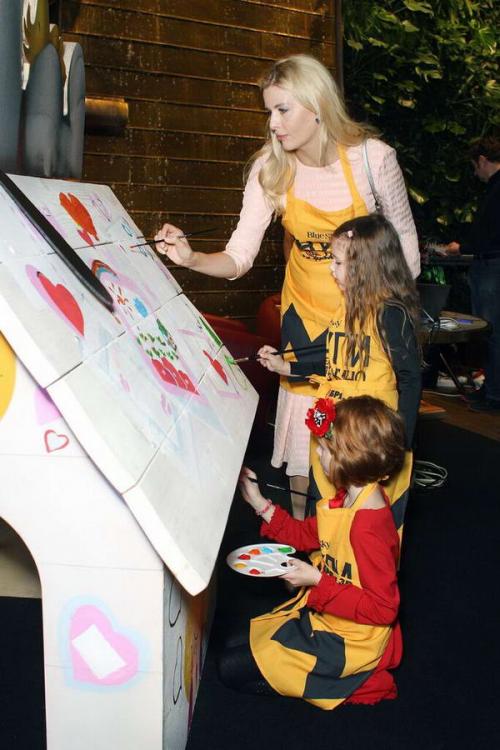 Снупи превратил звезд в детей