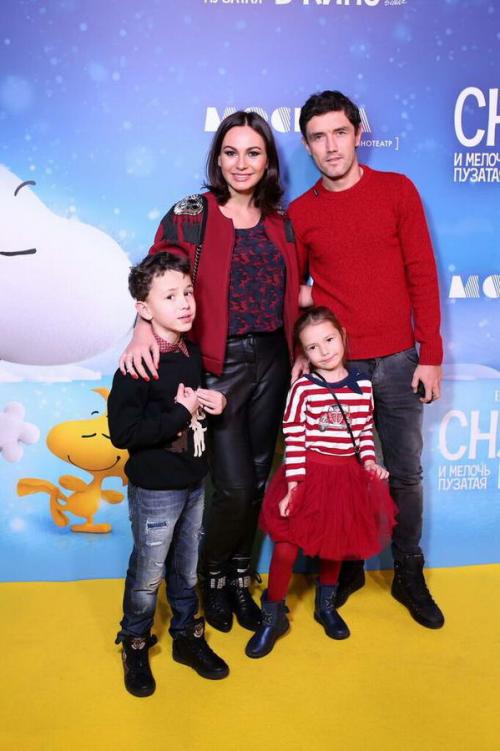 Снупи превратил звезд в детей