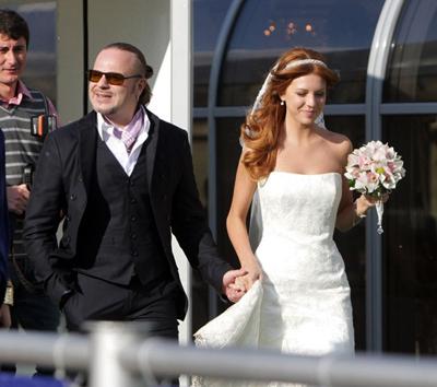 Подольская упала на собственной свадьбе