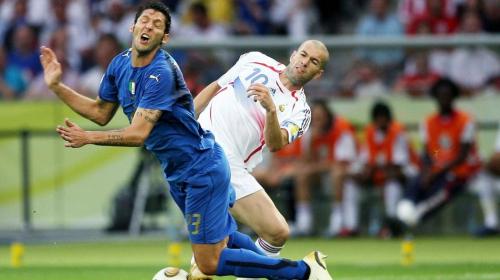 Ухо Холифилда и "рука Бога" Марадоны: самые скандальные выходки спортсменов