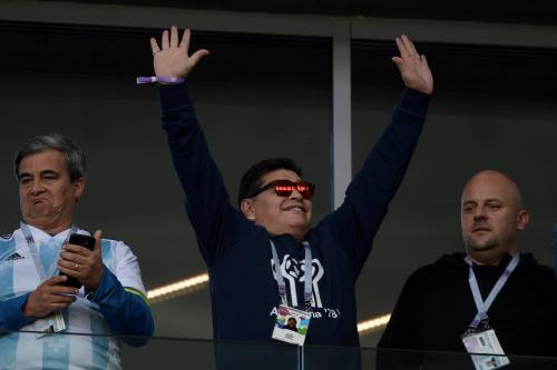Ухо Холифилда и "рука Бога" Марадоны: самые скандальные выходки спортсменов