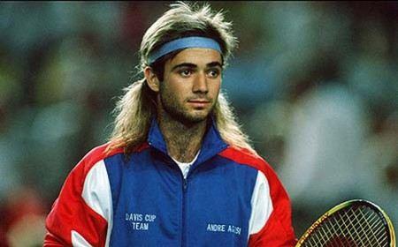 Ухо Холифилда и "рука Бога" Марадоны: самые скандальные выходки спортсменов