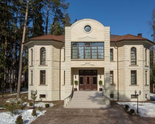 10 мест, где когда-то жила советская элита на дачах