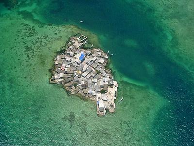 Топ-10 самых густонаселенных островов мира
