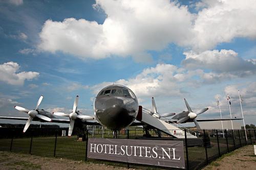 Из Ил-18 сделали отель-"люкс" для двоих