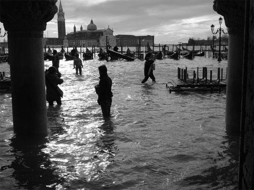 В Венеции — сильнейшее наводнение за последние 22 года