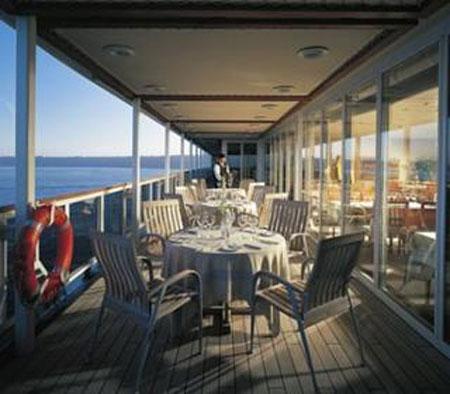 Распроданы квартиры на лайнере The World