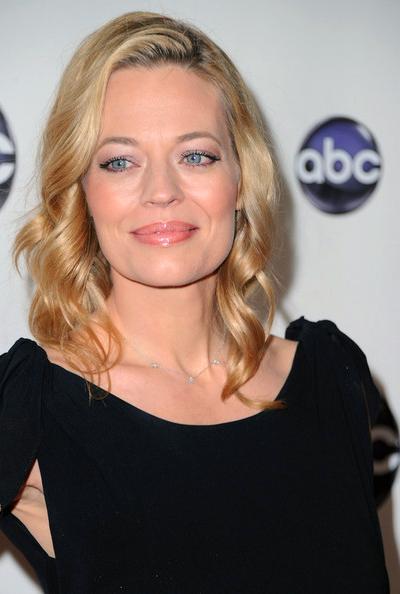 Звезды кино и ТВ, начинавшие карьеру, как королевы красоты